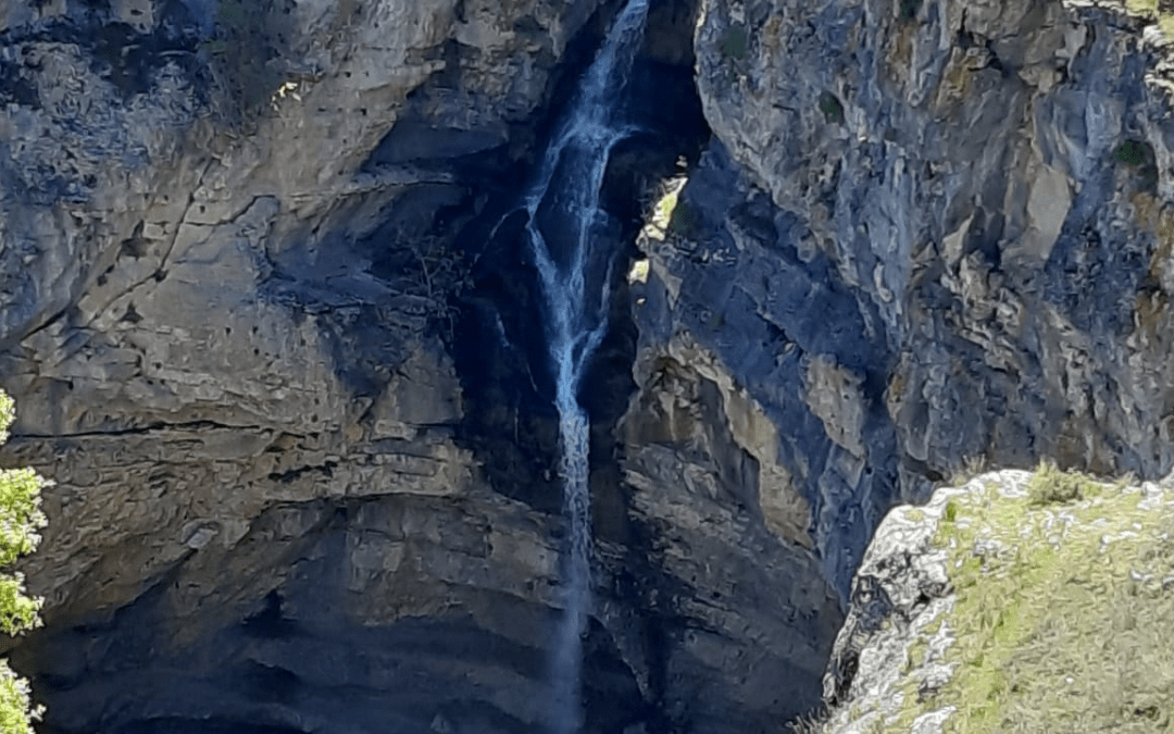 Increíble ruta por la cascada del Gollorio, en Pelegrina, con niños